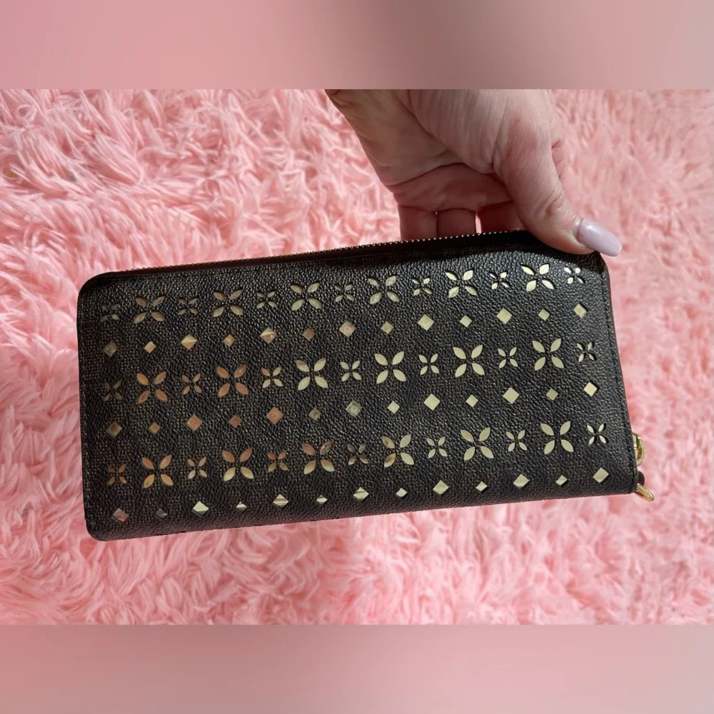 Michael Kors Jet Set Travel Continental  Wallet Brown And Gold - Picture 5 of 7